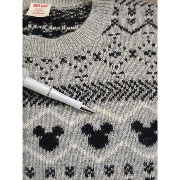 Uniqlo Disney Crewneck Gray Stripe Sweater Wool Mickey Mouse Print Size XS - Picture 9 of 10